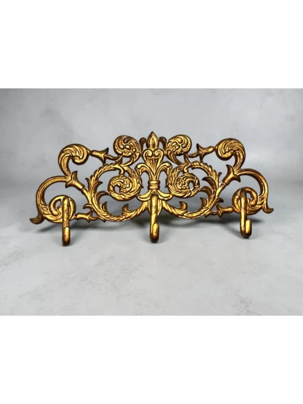 Ornate Gold Wall Decor With 3 Hooks Cast Metal Decorative Fleur-De-Lis Design